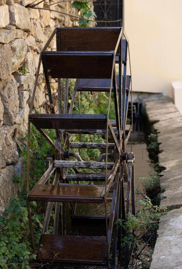 Cosy Provencal Appartement Belgentier Buitenkant foto
