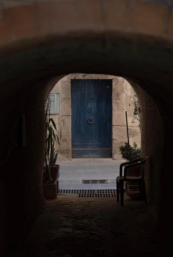 Cosy Provencal Appartement Belgentier Buitenkant foto