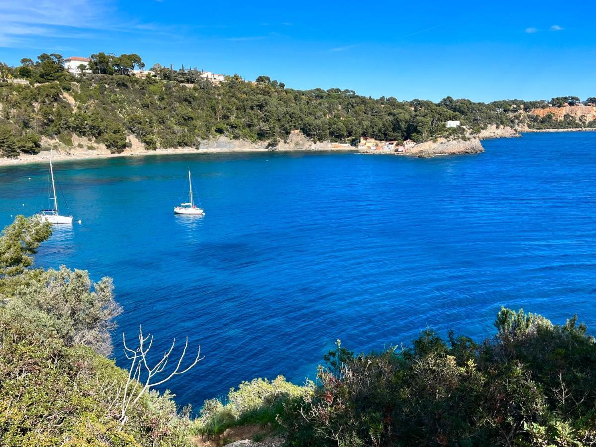Cosy Provencal Appartement Belgentier Buitenkant foto