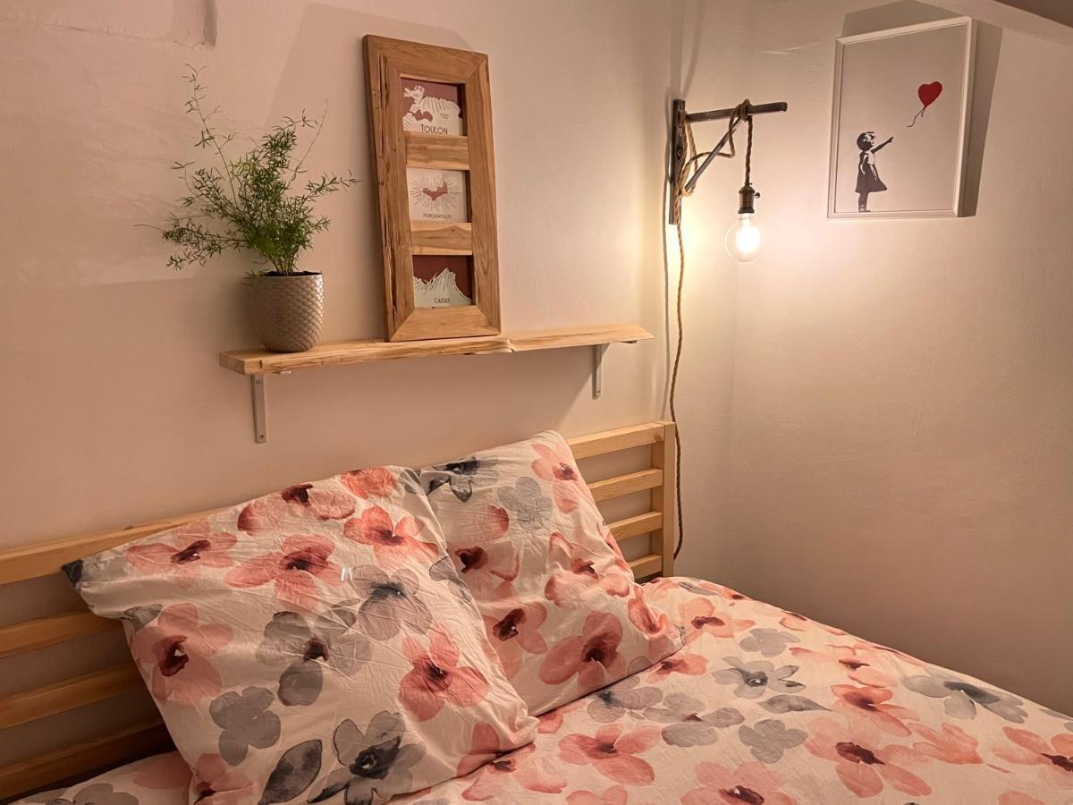 Cosy Provencal Appartement Belgentier Buitenkant foto