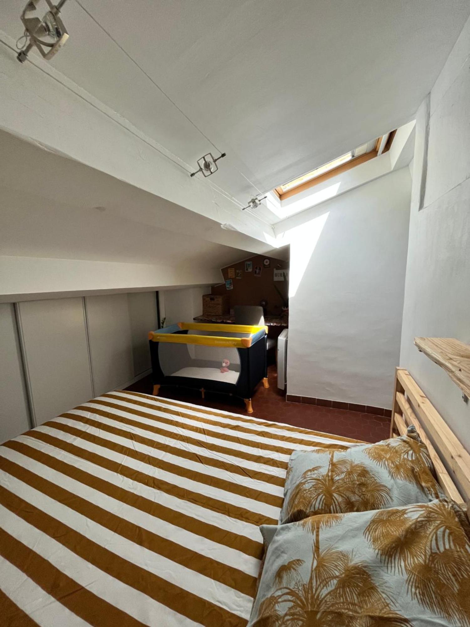 Cosy Provencal Appartement Belgentier Buitenkant foto
